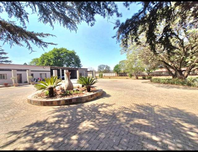 FARM FOR SALE IN RASLOUW AH